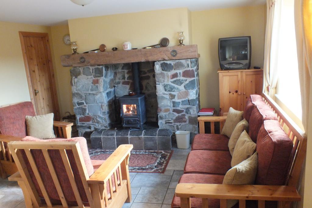 Barnwell Farm Cottages Corn Cottage Greyabbey Room photo